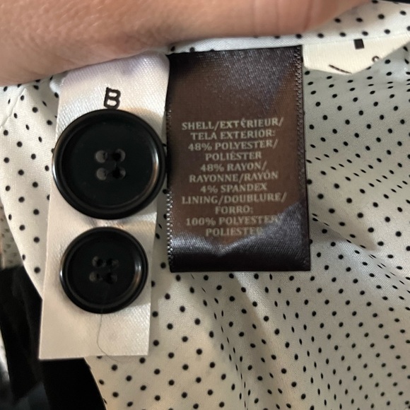 Ann Taylor black blazer size 0 - Picture 5 of 5